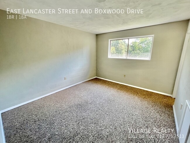 Building Photo - Available NOW! Budget-friendly 1-Bed w/ On...