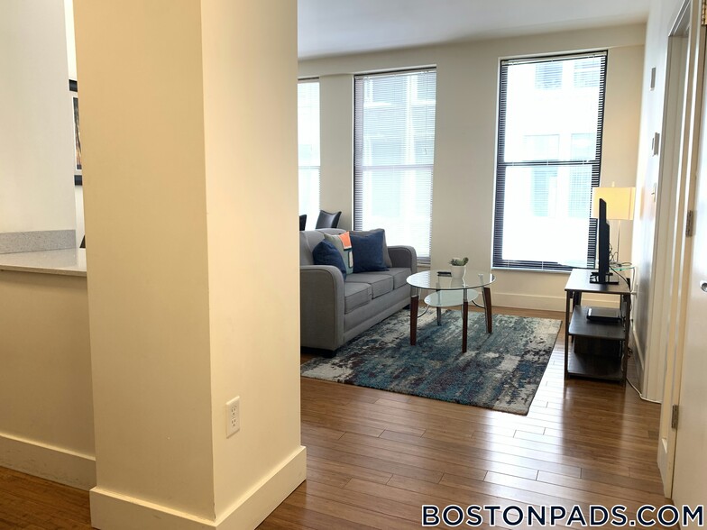 Building Photo - 8 Winter Pl