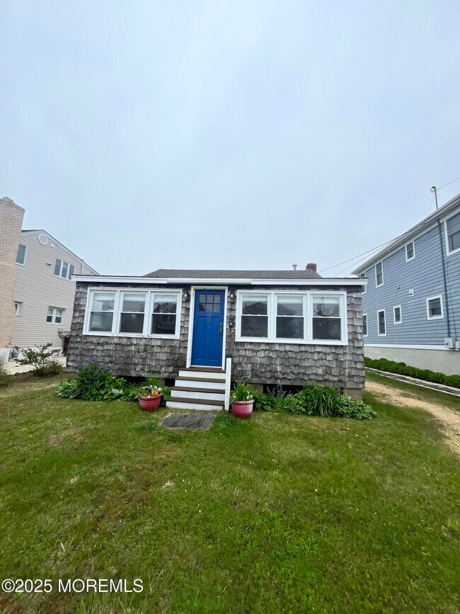 Primary Photo - 118 Camden Ave
