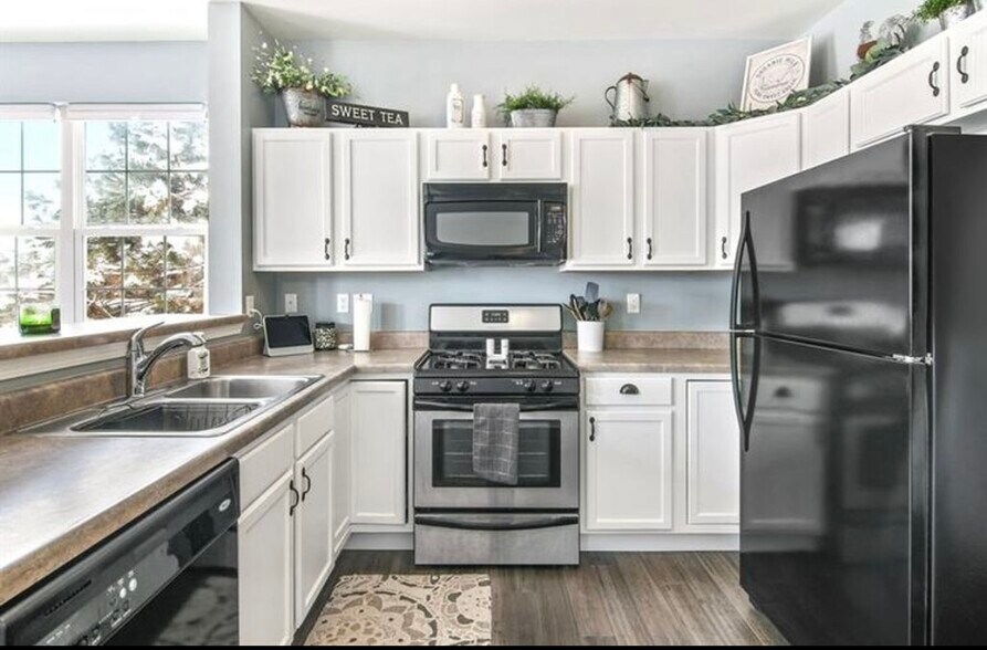 Building Photo - 263 Bent Grass Cir