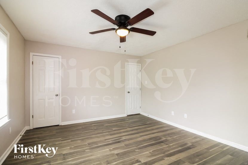 Building Photo - 1459 Haverwood Ave