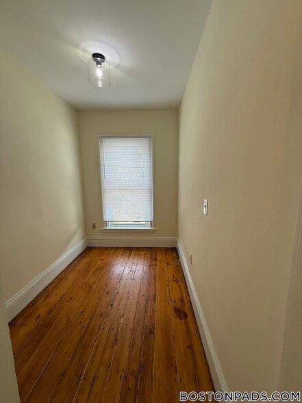 Building Photo - 51 Norfolk St