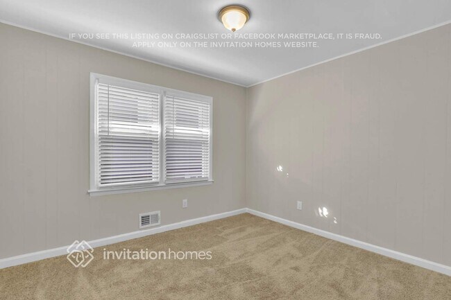 Building Photo - 160 Stafford St SW