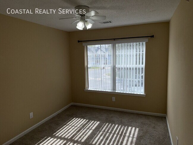 Building Photo - 318 Crooked Pine Trail