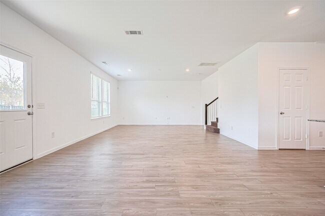 Building Photo - 1001 Laguna Cv Dr