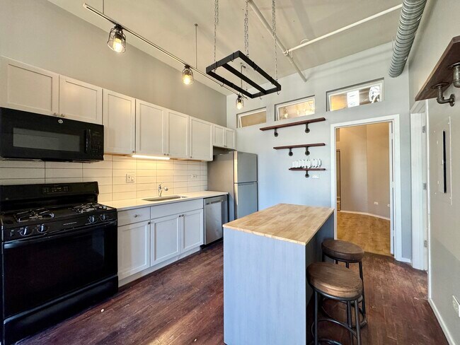 Building Photo - 417 S Jefferson St