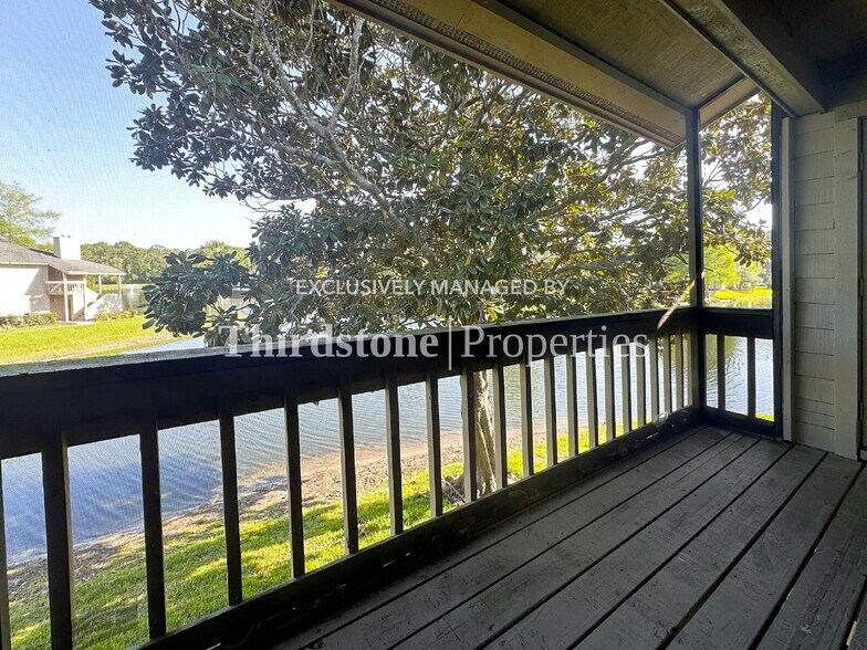 Building Photo - 10200 Belle Rive Blvd