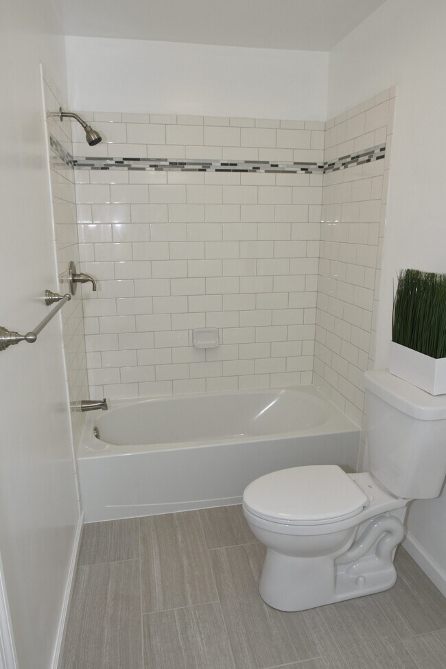 Building Photo - 2110 Gary St