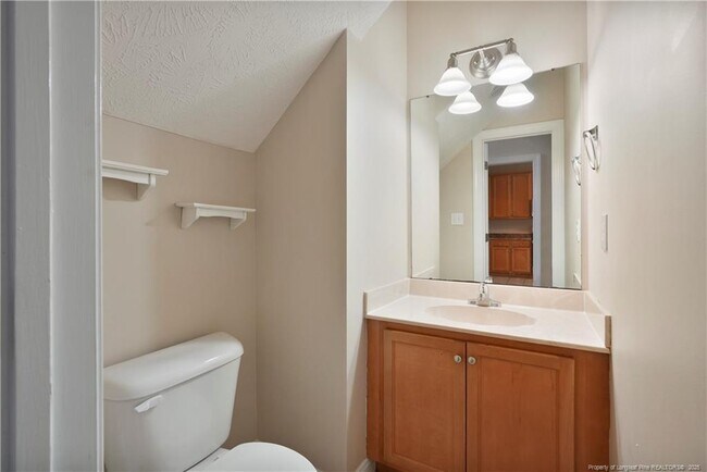 Building Photo - 2813 Franciscan Dr