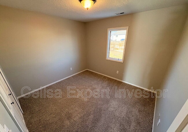 Building Photo - 3236 Bluefield Pl