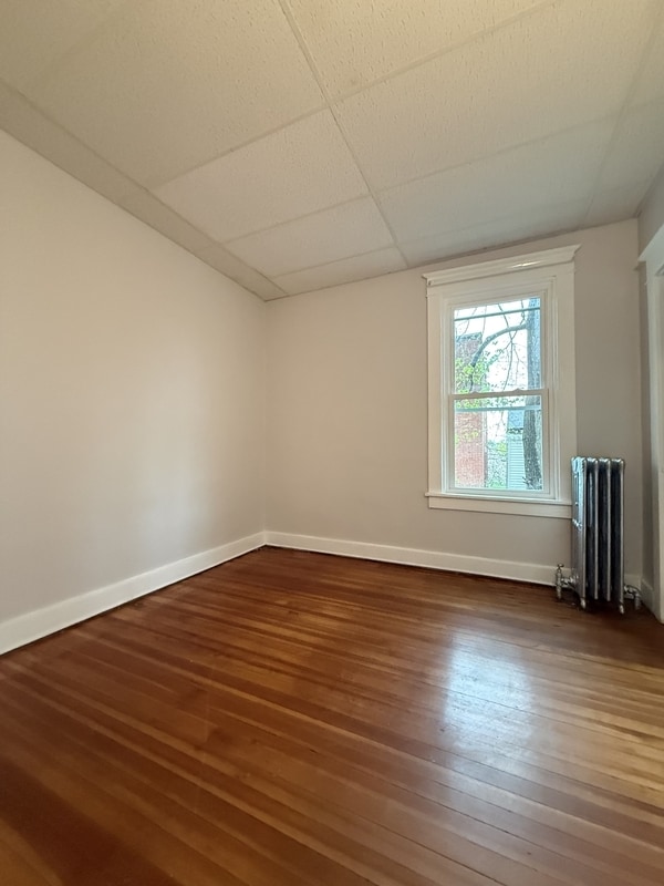 Building Photo - 221 S Swan St