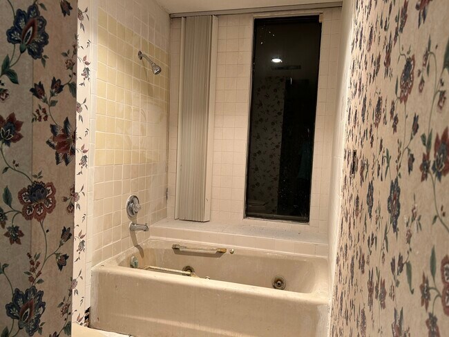 Building Photo - 108 Timberlake Ct