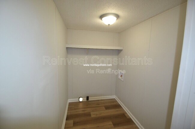 Building Photo - 11049 Stephens Rd