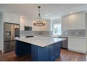 Building Photo - 369 Grant St