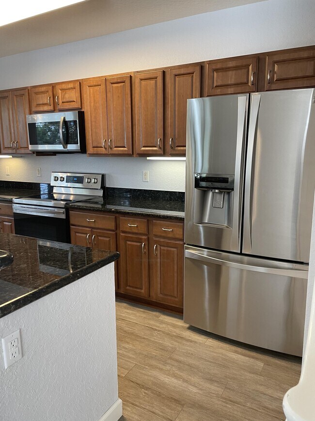 Building Photo - 145 Grey Widgeon Ct