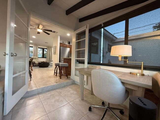 Building Photo - 340 Leigh Rd