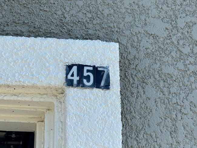 Building Photo - 5947 Lake Hennessy Ct