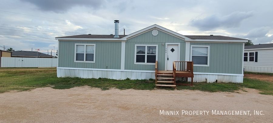 Building Photo - 304 SE 4th St