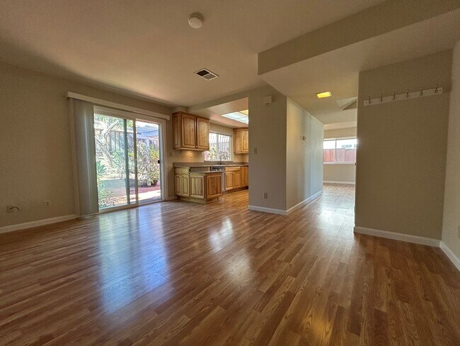Building Photo - Beautiful Two-Story Home in Village Oaks, ...