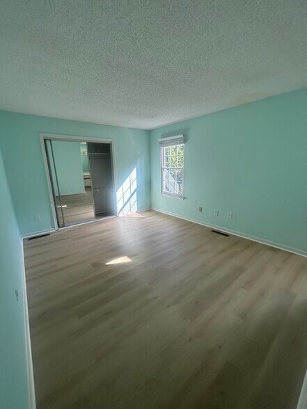 Building Photo - 4610 Islander Ct