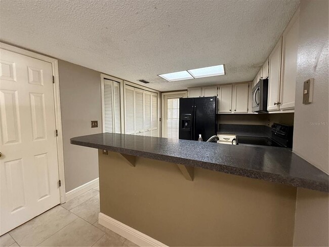 Building Photo - 2201 Fletchers Point Cir