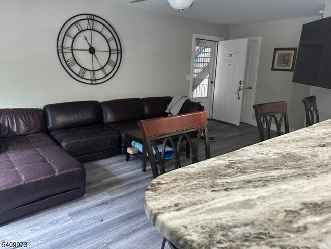 Building Photo - 88 Boulevard