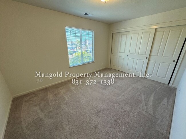 Building Photo - 3075cre