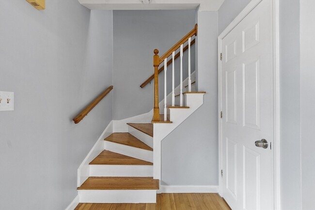 Building Photo - 124 Chadwick St