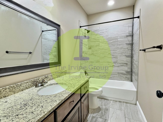 Building Photo - 4/2 home in Deatsville! Move in ready!
