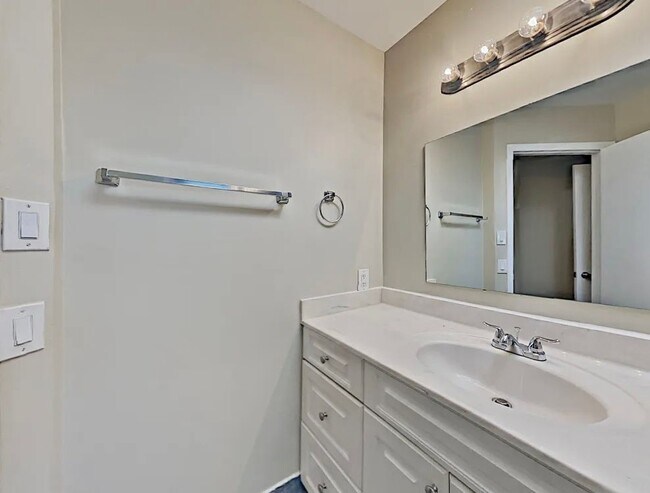 Building Photo - 260 SW 113th Terrace