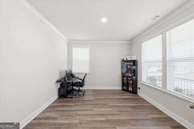 Building Photo - 3939 Alderstone Dr