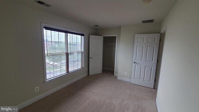 Building Photo - 42711 Wilmar Square