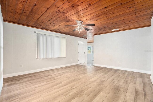 Building Photo - 5305 E Whiteway Dr