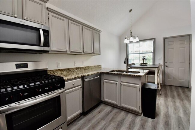 Building Photo - 2582 Candler Way