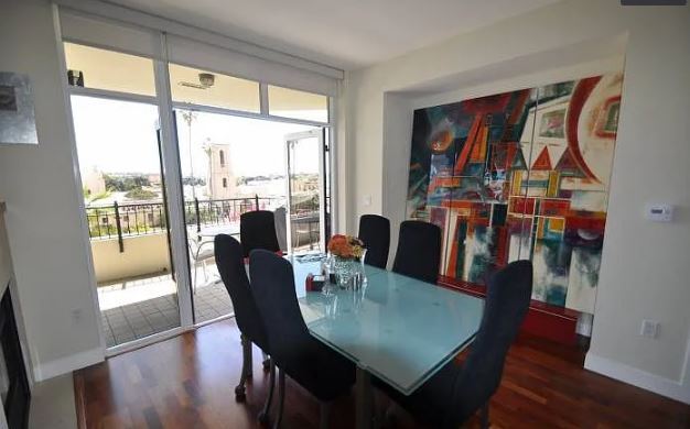 Building Photo - 700 W Harbor Dr