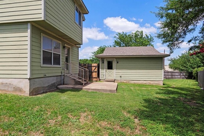 Building Photo - 2733 Crimson Sky Ct