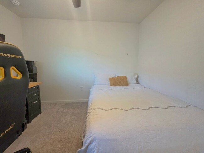 Building Photo - 4639 Carlstrom Ln