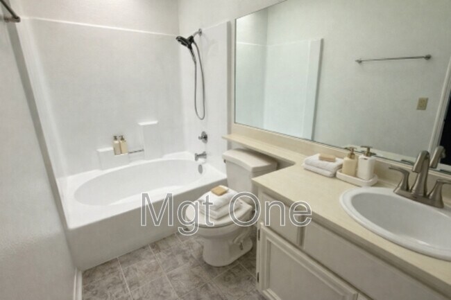 Building Photo - 12643 Gorham St