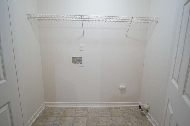 Building Photo - Pace 3BR Patio Home with Fenced Backyard & Open Floor Plan