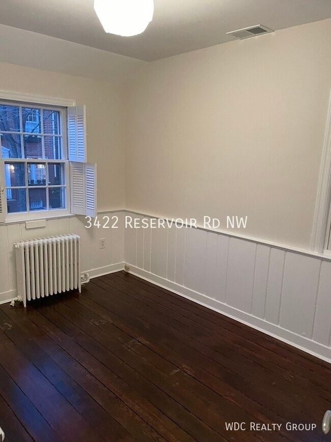 Building Photo - 3422 Reservoir Rd NW