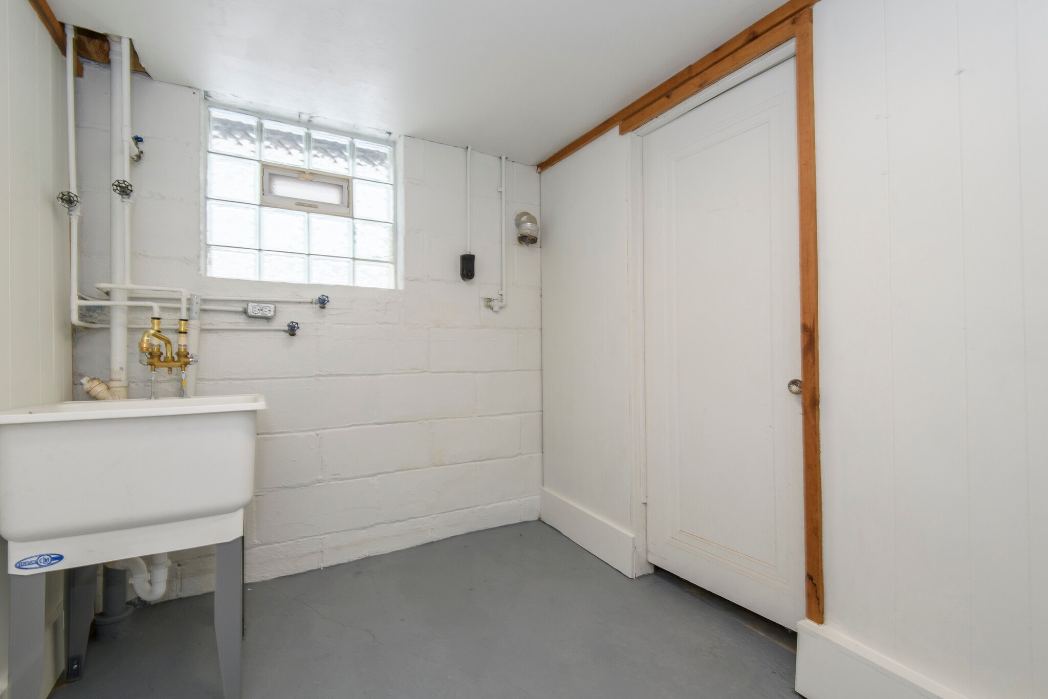 Building Photo - 3472 S 15th Pl