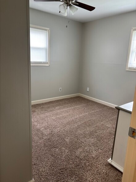Building Photo - 2448 Bingham Ave