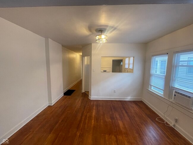 Building Photo - 773 Dequincy St