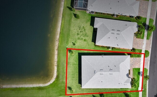 Building Photo - 10373 SW Green Turtle Ln
