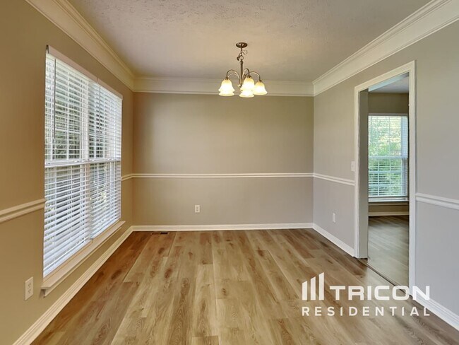 Building Photo - 147 Huntington Pl