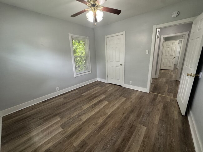 Building Photo - "Charming 3-Bed Home in Springfield with Spacious 1245 Sq Ft Layout!"