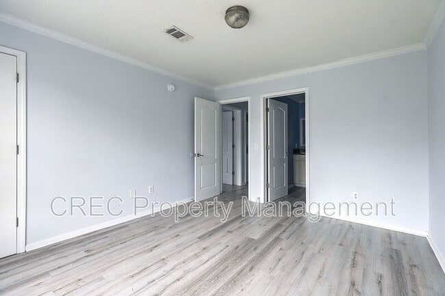 Building Photo - 2533 Celestial Ct