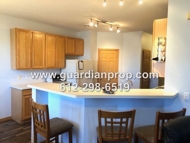 Building Photo - End Unit Townhouse Available December 1, O...