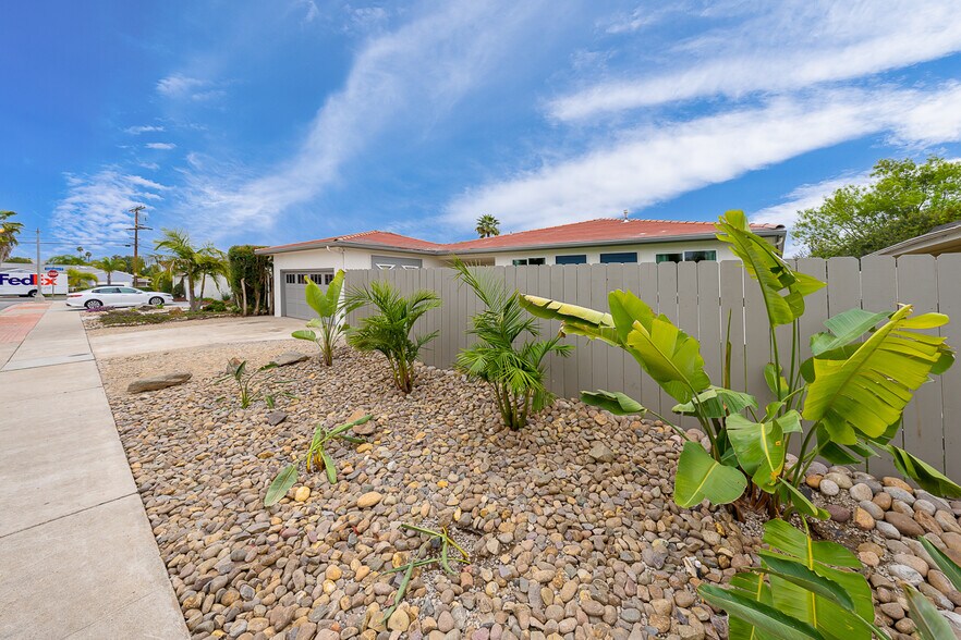 Building Photo - 5737 Dorothy Dr