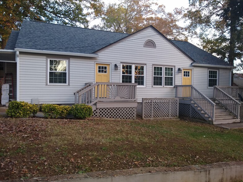 Newly renovated duplex home within walking distance to Marietta Square! - 339 Stokes Ave SE
